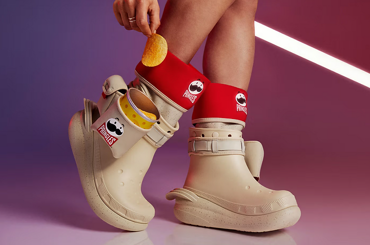 Pringles và Crocs hợp tác trong một chiến dịch thời trang bất ngờ-2